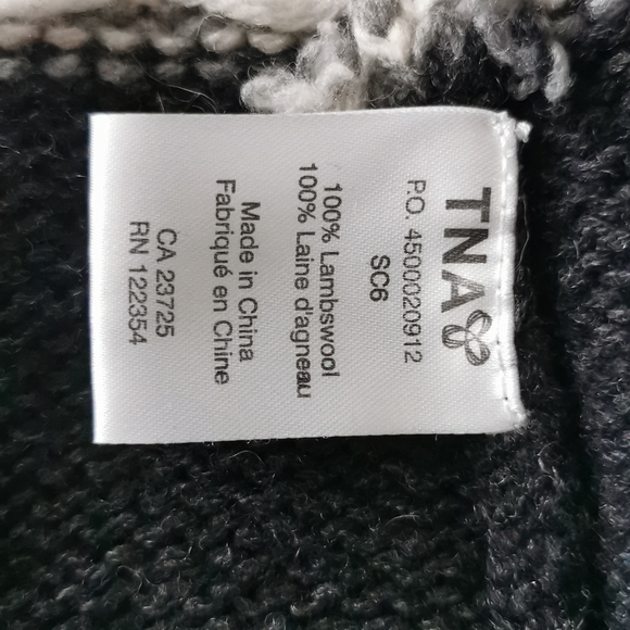 Knit TNA (Aritzia) Sweater - Picture 6 of 11